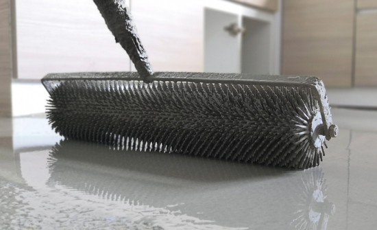 Bodenbeschichtung mit Rolle